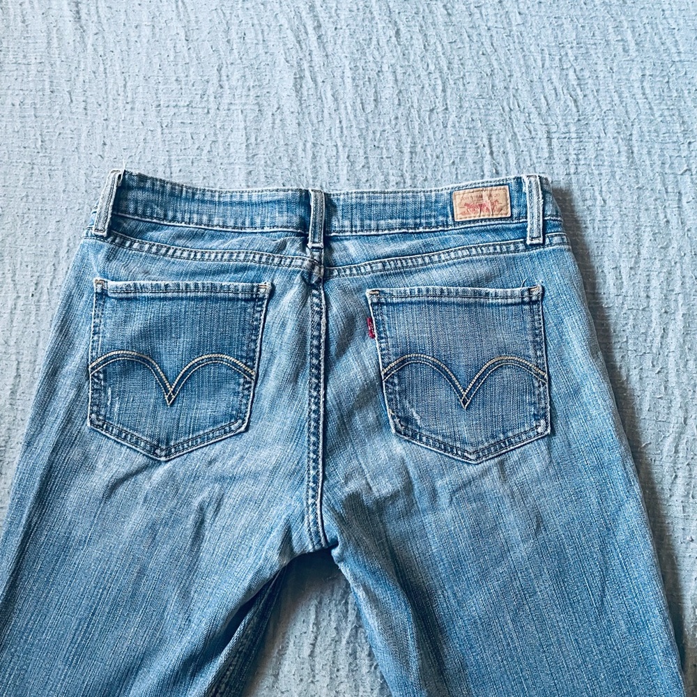 Levi's Women's super low 524 Light Blue Straight Leg low rise Jeans